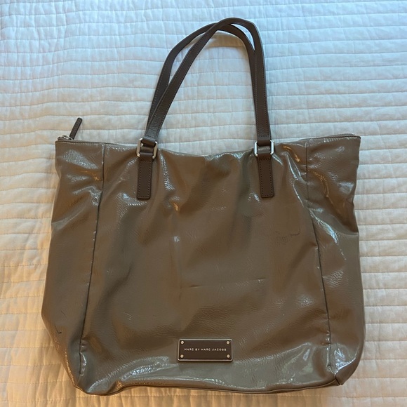 Marc by Mark Jacobs taupe shoulder bag - Picture 1 of 6